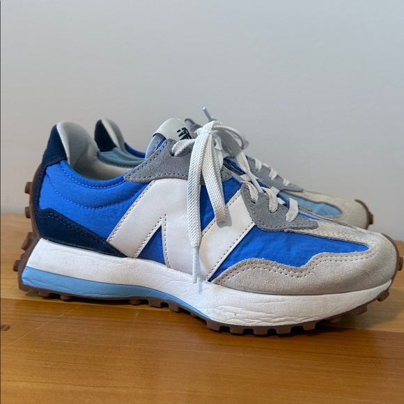 New Balance Suede 327 Sneakers - Picture 4 of 9